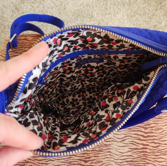 NWT Vera Bradley Carson mini hobo crossbody - Picture 5 of 7